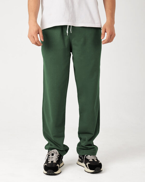 Introducing our Green Straight Fit Sweatpants, designed for comfort and easy movement. Made from Summer Melton 100% Cotton Fabric for a soft feel against the skin. Perfect for everyday wear, Add them to your wardrobe today and experience the ultimate blend of comfort and style.